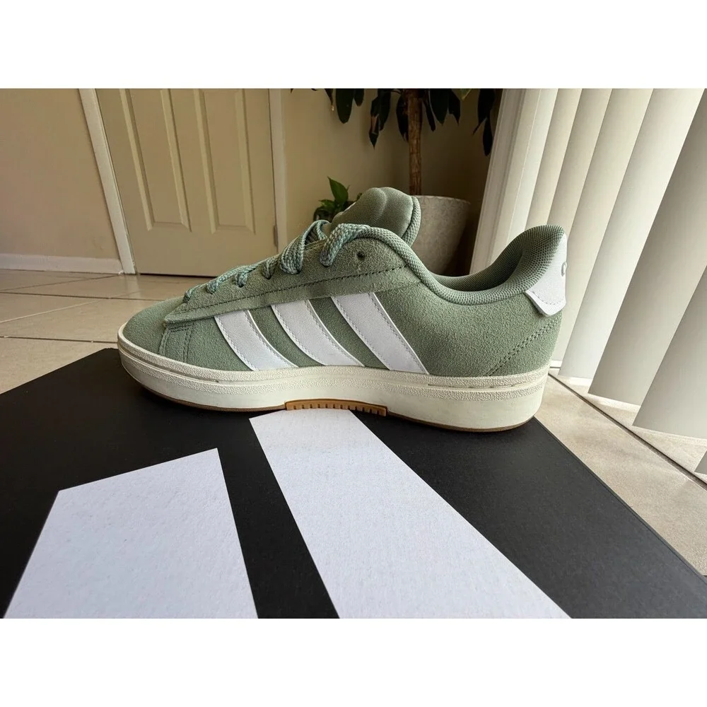 adidas Grand Court Alpha 00s Size 9 Silver Green Suede Skate Sneakers JR3143